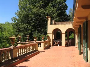 Manor house garden of 4500 m2. Pool and private barbecue. Near Tarragona - Image 4