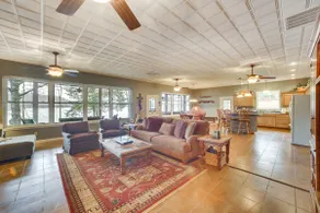 'Water’s Edge': Home on Shore of Beaver Lake! - Image 3