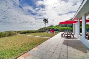 Beachfront Home Fire Pit Hammock Lots of Amenities - Image 2