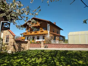70sqm apartment with alpine view with pool, trampoline and pool table - Image 5