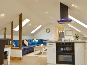 Treeview Lodge - Image 2