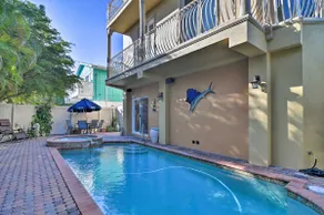 Bradenton Townhome - Walk to Locals-Only Beach! - Image 3