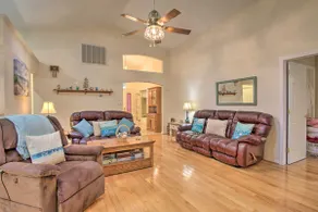 2 Mi to Golf: Hot Tub Hideaway in Ocean Pines - Image 5