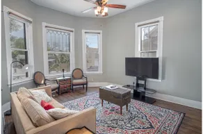 Wyoming St Restored Historic 2BR/1BA Downtown - Image 5