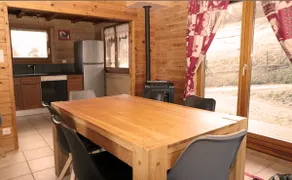 Independent chalet with Jacuzzi Private Sauna - Image 2