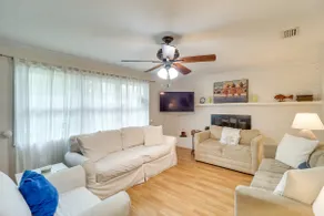 Beach Retreat in Jacksonville: Pet/Family-Friendly - Image 4