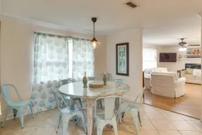 Beach Retreat in Jacksonville: Pet/Family-Friendly - Image 5