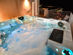 Villa con Jacuzzi, piscina, sauna y vistas al mar - Image 5