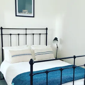 Kirkapol Beach Sleeps 4 with Dog Access - Image 2