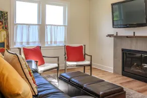 Northrup | Heart of the NW | 2 Apartments - Image 4