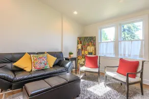 Northrup | Heart of the NW | 2 Apartments - Image 5