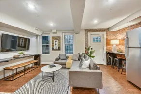 Clean, Contemporary Escape | Near T - Image 4