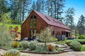 Sustainable Luxury Barn - Secluded Sonoma Retreat! - Image 4