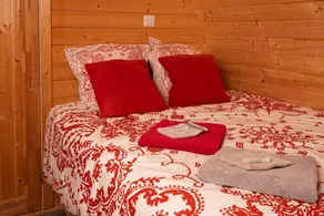 Family Pod-Chalet-Room with drain-Moon of m - Image 2