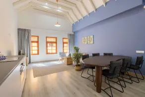 Stylish Urban Loft in Colourful Willemstad - Image 3