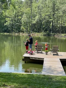 Waterfront Private 3BR/2BA House on Pond - Image 4