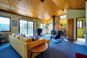 ‘The Atomic Squirrel Lodge’ Lake Gregory Getaway! - Image 5