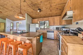 ‘The Atomic Squirrel Lodge’ Lake Gregory Getaway! - Image 4