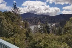 ‘The Atomic Squirrel Lodge’ Lake Gregory Getaway! - Image 3