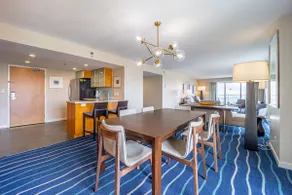 Ala Moana Hotelcondo 3326 2br/2.5ba Royal Suite - Image 2