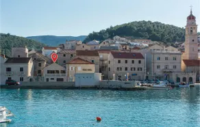 3 Bedroom Lovely Home In Pucisca - Image 5