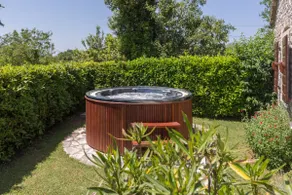 Sweet Home Ana with jacuzzi - Image 3