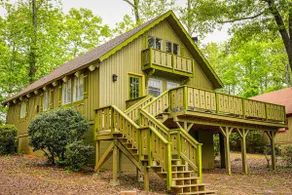 Cozy pet friendly chalet! Perfect fishing spot! - Image 2