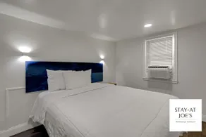 Private 4 BDRM house, 5 Miles from Downtown #6 - Image 4