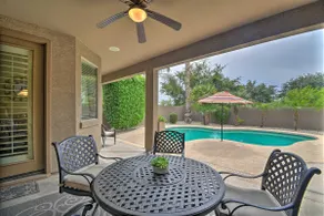Spacious Surprise Home: 6 Mi to Wildlife World Zoo - Image 2