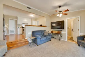 NEU! Gemütliches Haus mit Hof <1 Mi nach Downtown Matthews! - Image 5