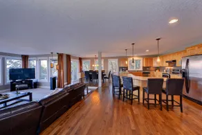 Arbutus Hill - Image 4