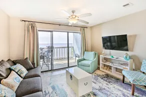 Waterfront Escape w/ Balcony on Shell Point Beach! - Image 3