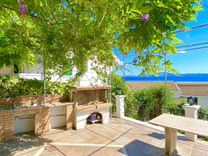 Vasilis Nissaki Luxury Holiday Home - Image 4