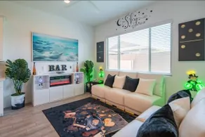 1BR Suite Near Airport|Nurses|Couples|See Reviews! - Image 3