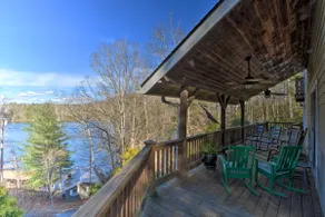 NY! Rummelig Lake Santeetlah Cottage m / søudsigt - Image 2
