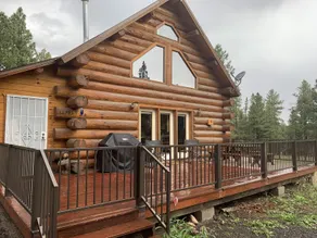 Hurd Cozy Log  Cabin - Image 2