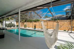 Summer Special! !Only 4 miles to AMI! Huge Pool! NEW Hot Tub! - Image 3
