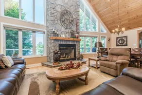 Stewart Lake Retreat ~ ¡Maravillosa playa con todas las campanas y silbidos! - Image 2