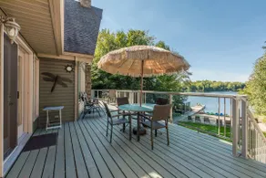 Stewart Lake Retreat ~ ¡Maravillosa playa con todas las campanas y silbidos! - Image 4