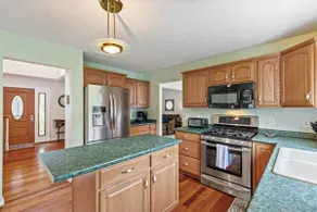 Large Family Home in Heart of Brockport - Image 3