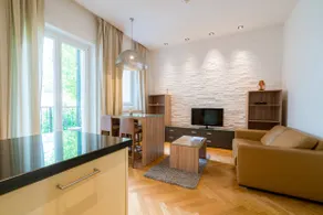 Vienna Residence, City Hall - Parliament #6413 - Image 3