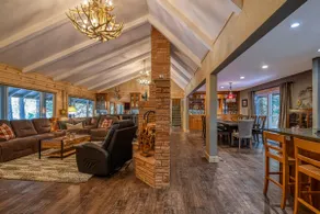 Unik Lodge Plus minihytter, komplet ombygget - fantastisk til store grupper! Sovepladser op til 22 gæster i Camp Connell - Image 2