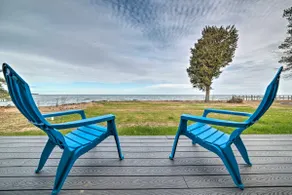 Waterfront Scotland Beach Retreat w/ Private Beach - Image 2