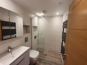 Luton Town Centre Executive Apartment - Image 3