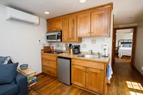 Downtown Ephraim, dog friendly, walk to Wilsons! - Image 4
