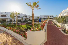 Appartamento adatto alle famiglie con terrazza, piscina riscaldata e idromassaggio | Vicino alla spiaggia - Image 4