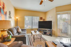 NY! West PHX Resort Condo 3Mi til Phoenix Stadium! - Image 2