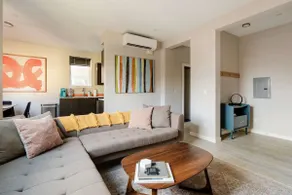 Midcentury Apartment - 2BR/1BA - Hawthorne - Image 3