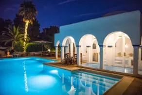 Villa 8BR, Sea views, walk to the beach, pool - Image 4