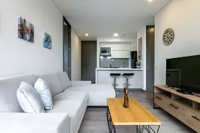 Class Suites 503 - A bright and spacious apartment with a pool - Image 3